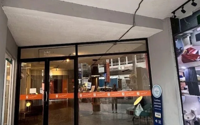 Glur Hostel Pattaya Walking Street