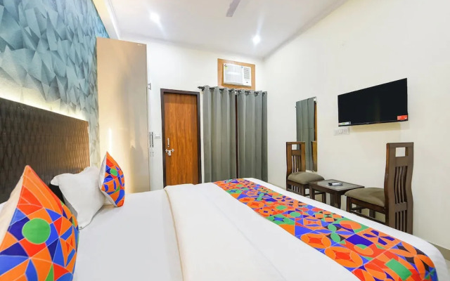 Fabhotel Vr Residency