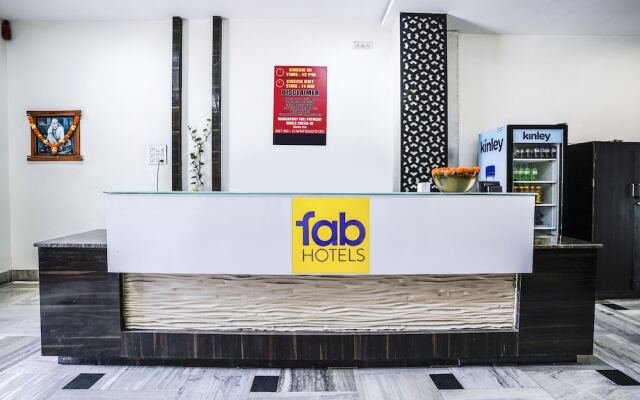 Fabexpress Raj Tourist