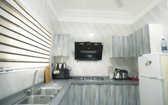 Daa Dingbe Suites