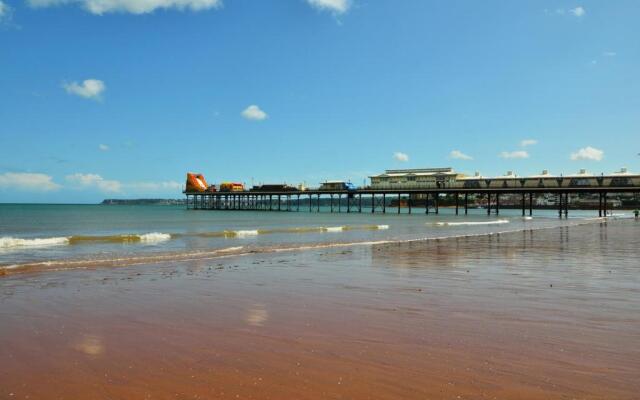 Torland Seafront Hotel