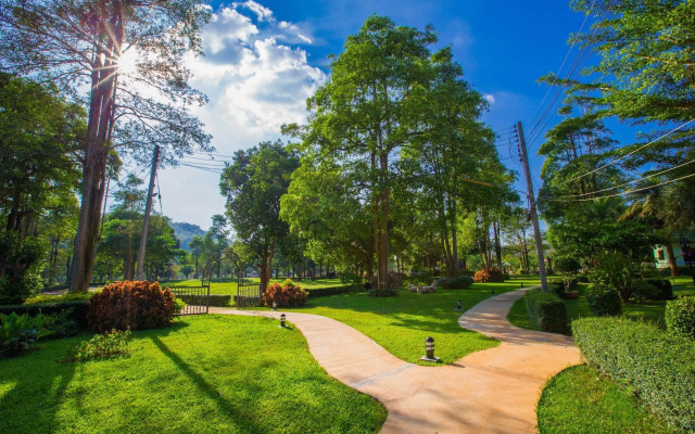 Phuphet Resort