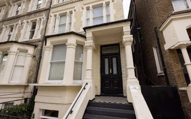 The Maida Vale Maison - 4BDR Maisonette Flat