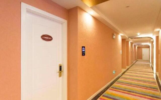 Dongfang Holiday Hotel