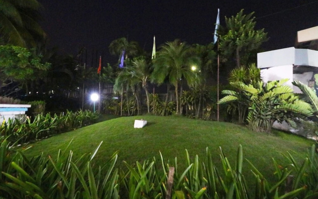 Landmarc Plaza by OYO Rooms