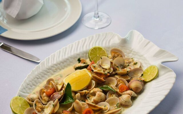 Novotel Bahrain Al Dana Resort