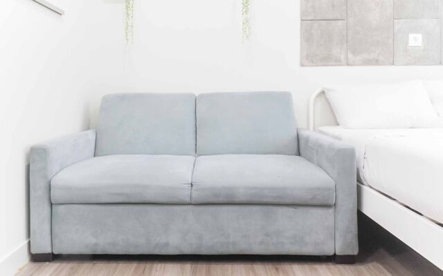 Comfortable Studio at Springlake Summarecon Apartment near Mall