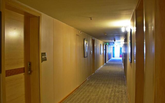 Hotel Pai Hezhou Lingfeng Plaza