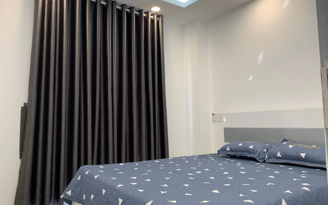 Smiley Apartment District 2