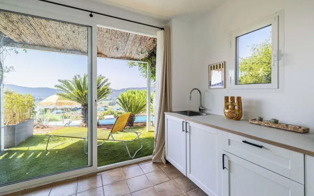 Room in a Magnificent 500m2 Provencal Villa