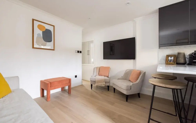 The Fulham Broadway Apartment