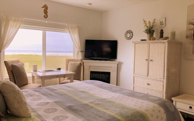 Tradewinds Condo Hotel