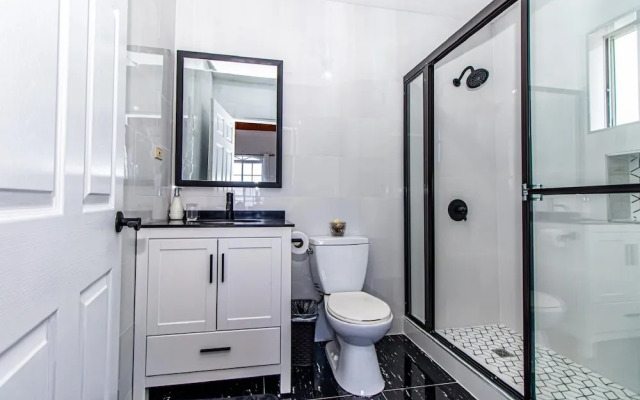 Runaway Bay Gem in Runaway Bay