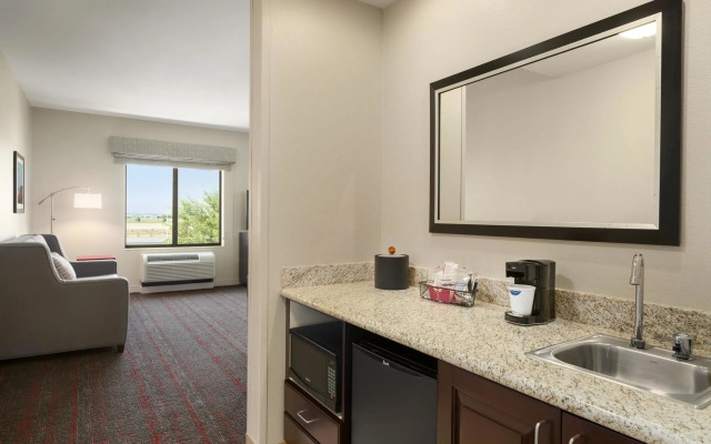 Hampton Inn & Suites Phoenix Glendale-Westgate