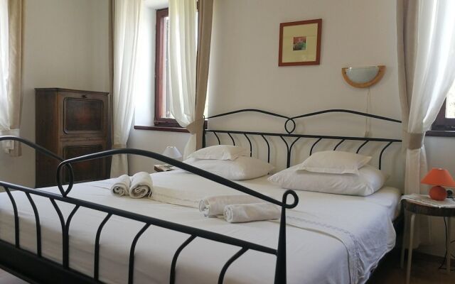 Appartment House Peresiji