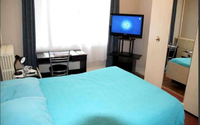Studio In Vichy With Furnished Garden