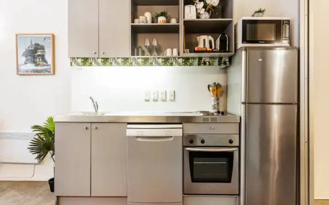 Cosy Queen St 1-Br Apartment