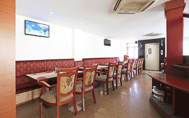 OYO 7552 Hotel SVM Grand