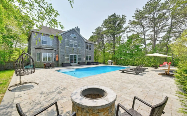 Pet-friendly Southampton Paradise With Pool!