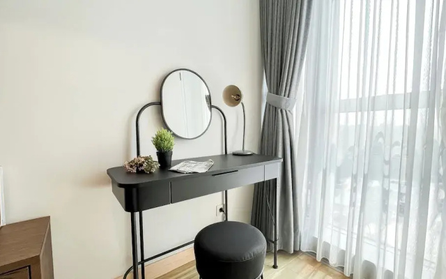 White Toned And Modern 1Br At Branz Bsd City Apartment
