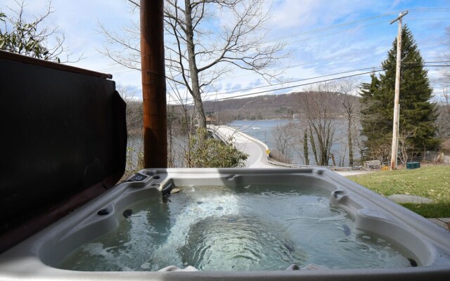 Pinnacle Retreat 5 Bedroom House