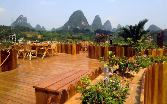 Yangshuo Village Retreat