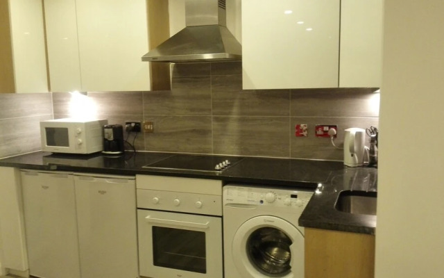 Lizzy Continental Apartments