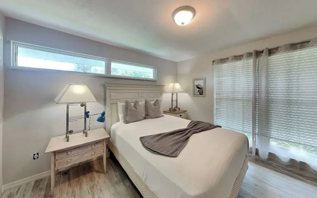 Shabby-chic Peak