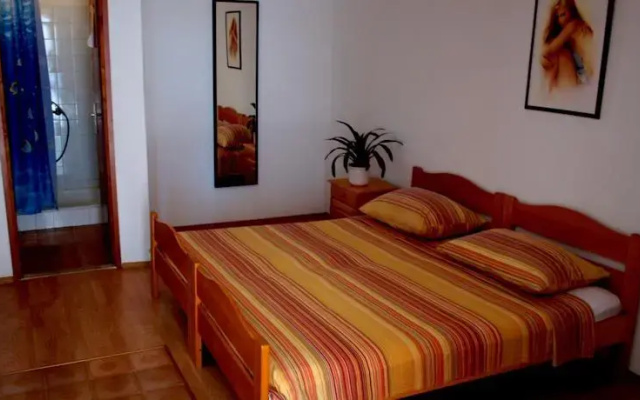 Apartments Pina