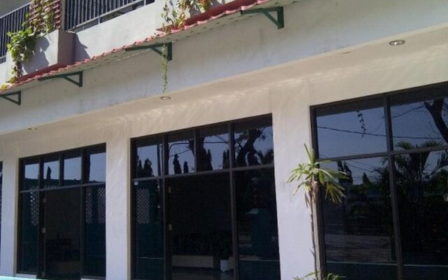 Hotel Nitour Inn