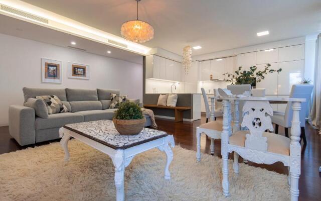 Touch of Class 2BDR Apartment by LovelyStay