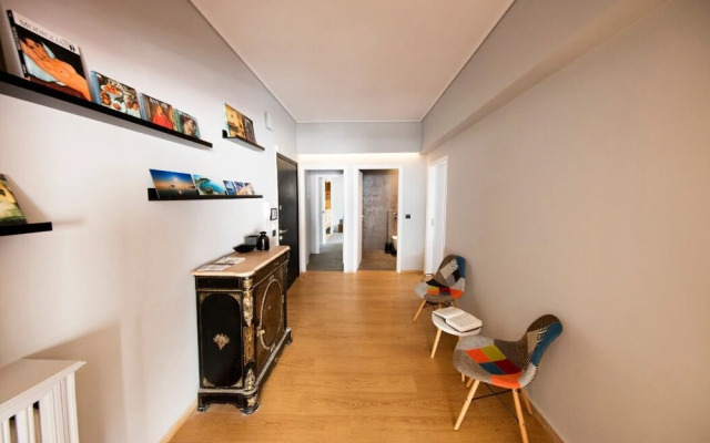 Heyden Entire Super Modern Minimal Flat