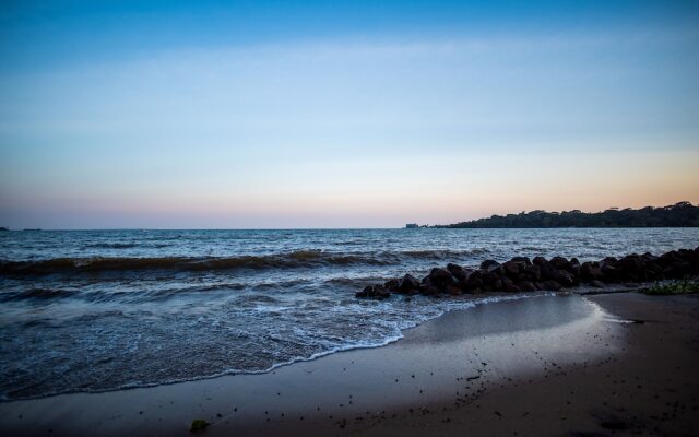 Lakefront Hotel Entebbe