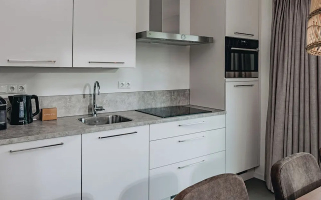 Modern Lodge Near Beach