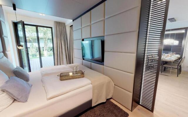 White Pearl Apartment 0.12