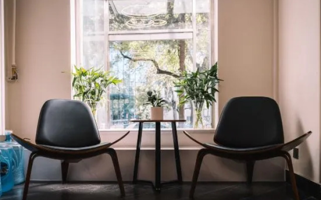 Linyi Hotel (Beijing Central University of Finance and Economics)