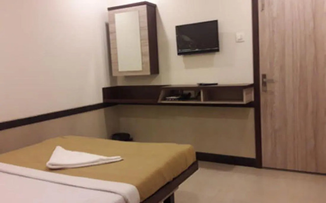 Hotel Shree Shlok Residency