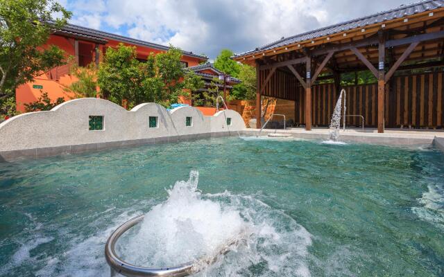 Huaman hot villa