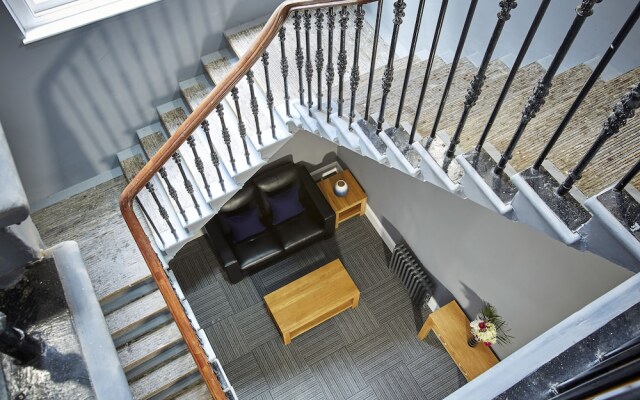 Burkhardt Hall by Viridian Apartments