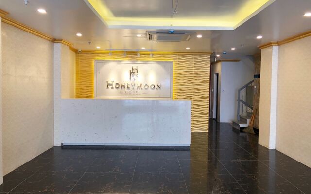 Honeymoon Hotel & Apartment