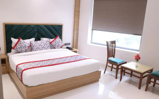 Hotel Mayra Grand By Mayra Group Of Hotels