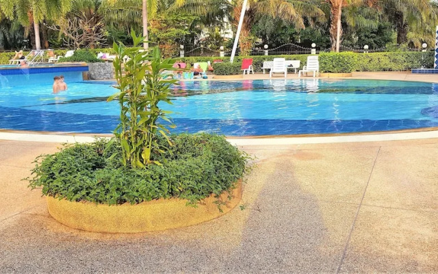 Sea View 1 bed Apartment