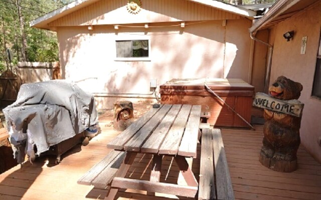 112 Mi Casa - Three Bedroom Cabin