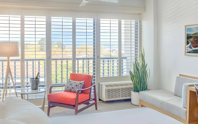 Portola Hotel & Spa at Monterey Bay