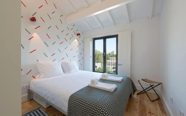 Boavista Penthouse w/ 2 Balconies & AC by LovelyStay