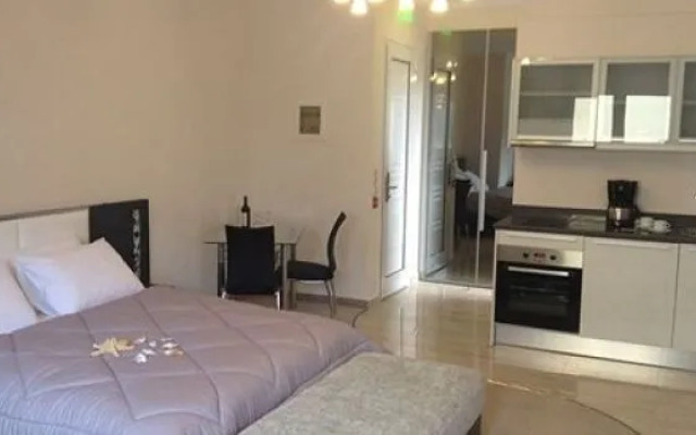 Pearl Bay Hotel