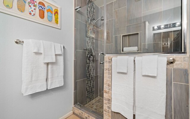 Salt Life Bay Getaway