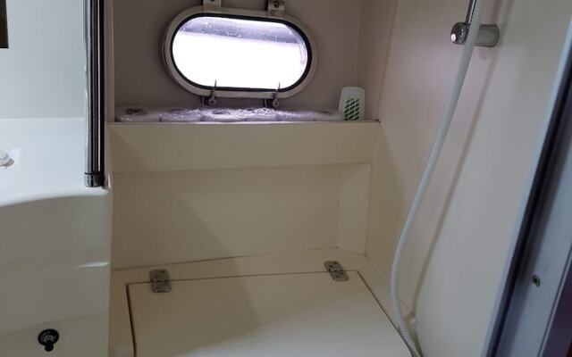 1 Bedroom Princess Live-aboard Boat