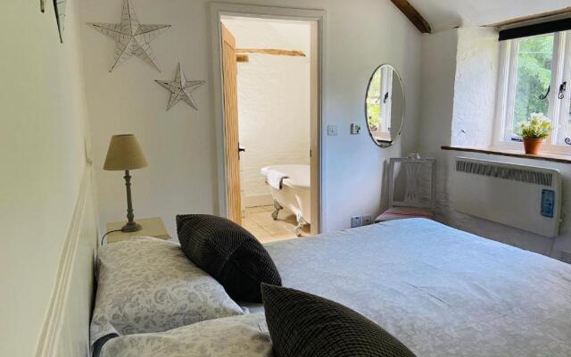 Beautiful Barn Conversion With Wood-burning Stove