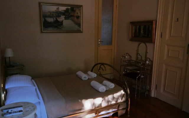 Büyükada Anastasia Meziki History Mansion
